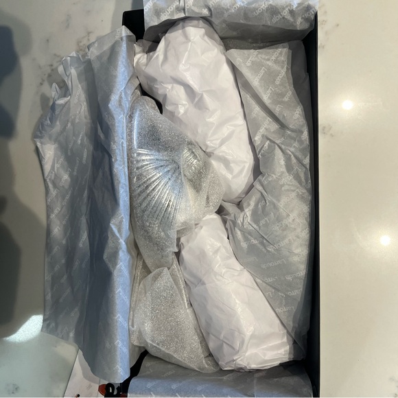 BNWT Larroude Valerie Knot Mules Sandals Silver 7.5  - in box - Picture 6 of 10